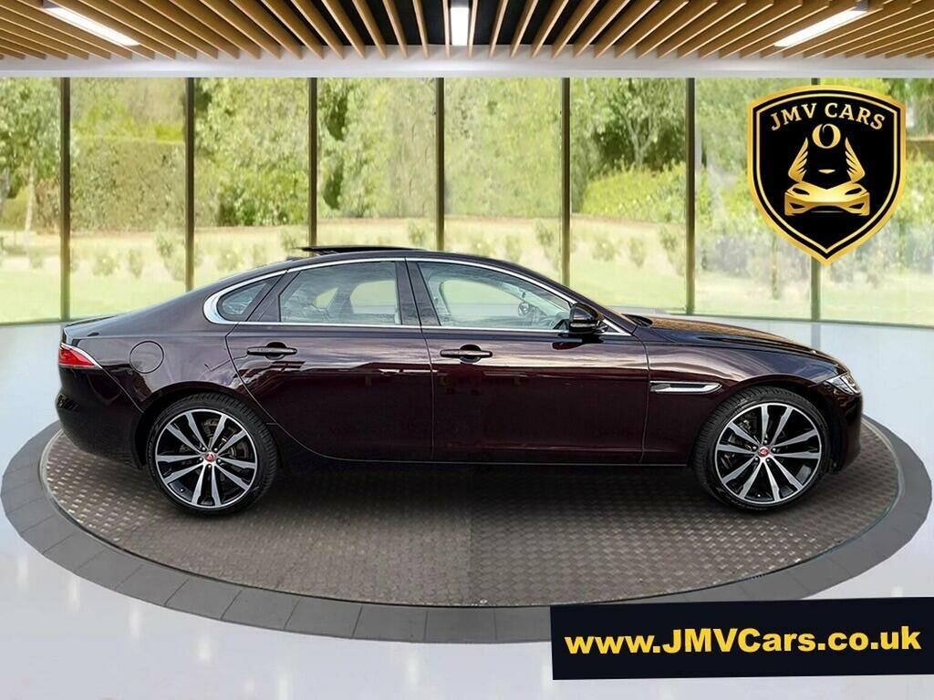 Jaguar XF Saloon 2.0I Portfolio Euro 6 Ss 2019 Red #2