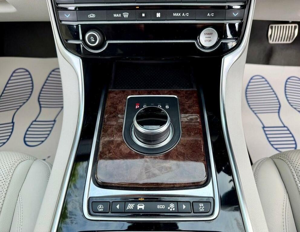 Jaguar XF S Red #16