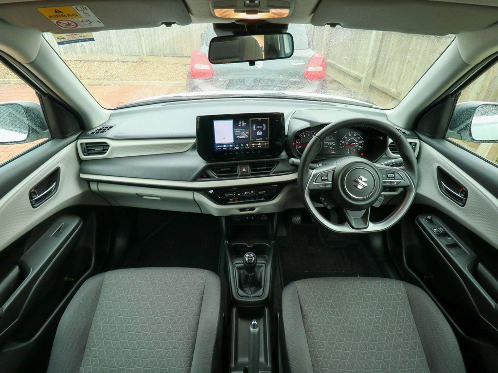 Suzuki Swift Hat 1.2 Mild Hybrid Motion AV74WGC White #3
