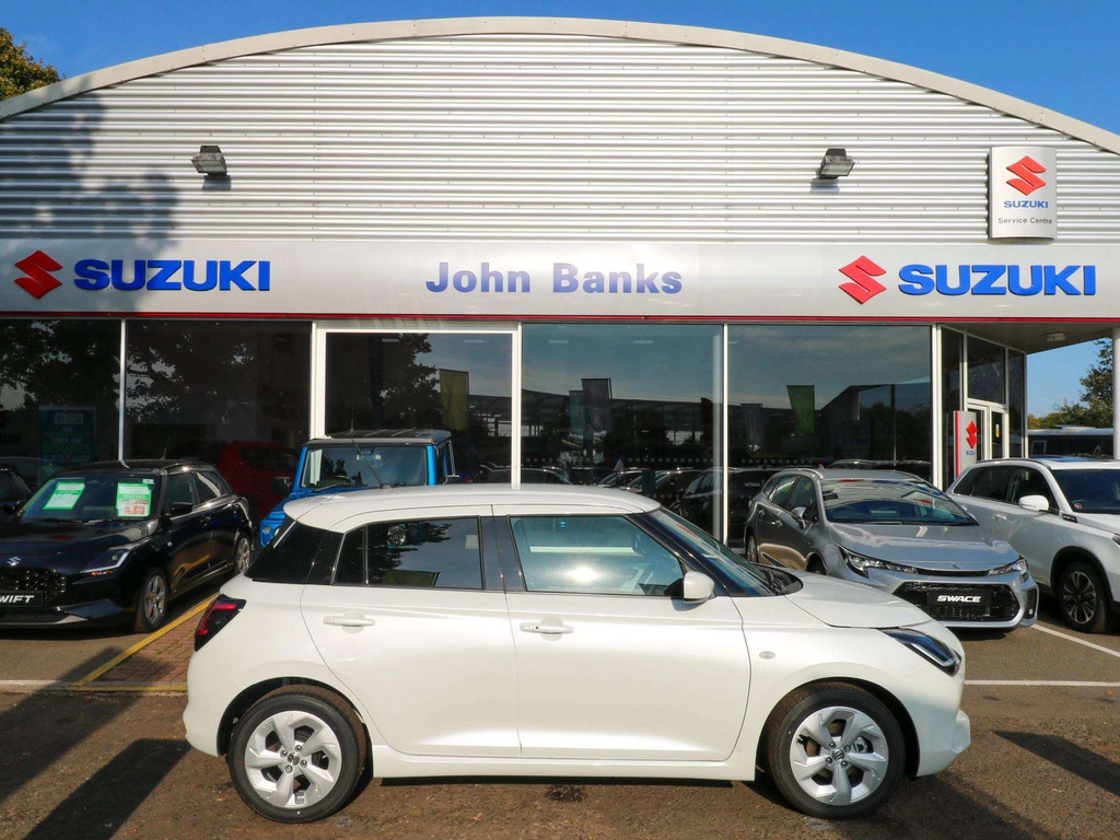 Suzuki Swift Hat 1.2 Mild Hybrid Motion AV74WGC White #4