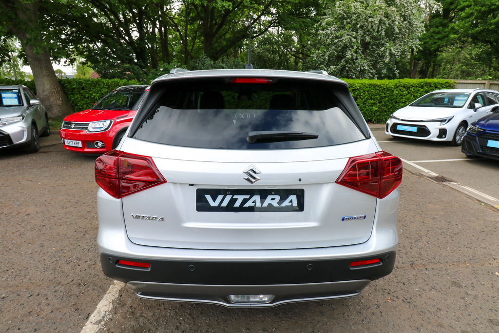 Suzuki Vitara 1.4 Boosterjet Hybrid Motion At 26Ym AY76MWL Silver #5