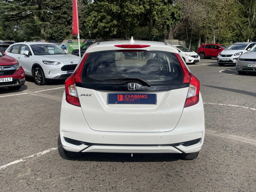Honda Jazz 1.3 I-vtec Se LG18VXM White #5
