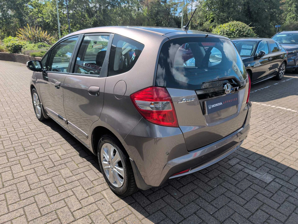 Honda Jazz I-vtec Es HV62JZO Brown #3