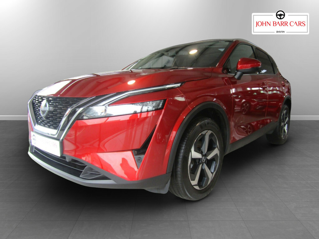 Nissan Qashqai 1.3 Dig-t Mh N-connecta Red