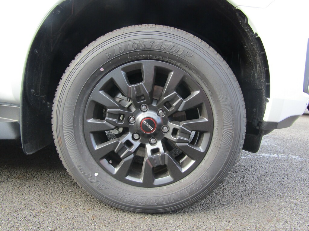 Isuzu D-Max 2.2 V-cross Double Cab 4X4 Blue #9
