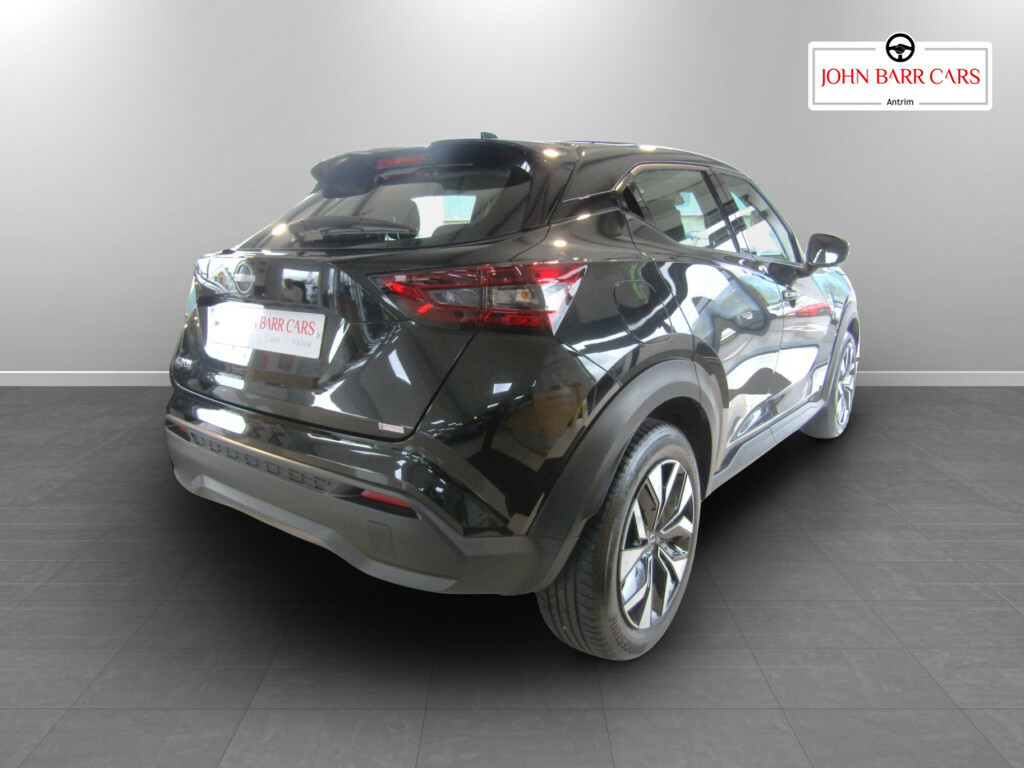 Nissan Juke 1.0 Dig-t Acenta Premium Black #4