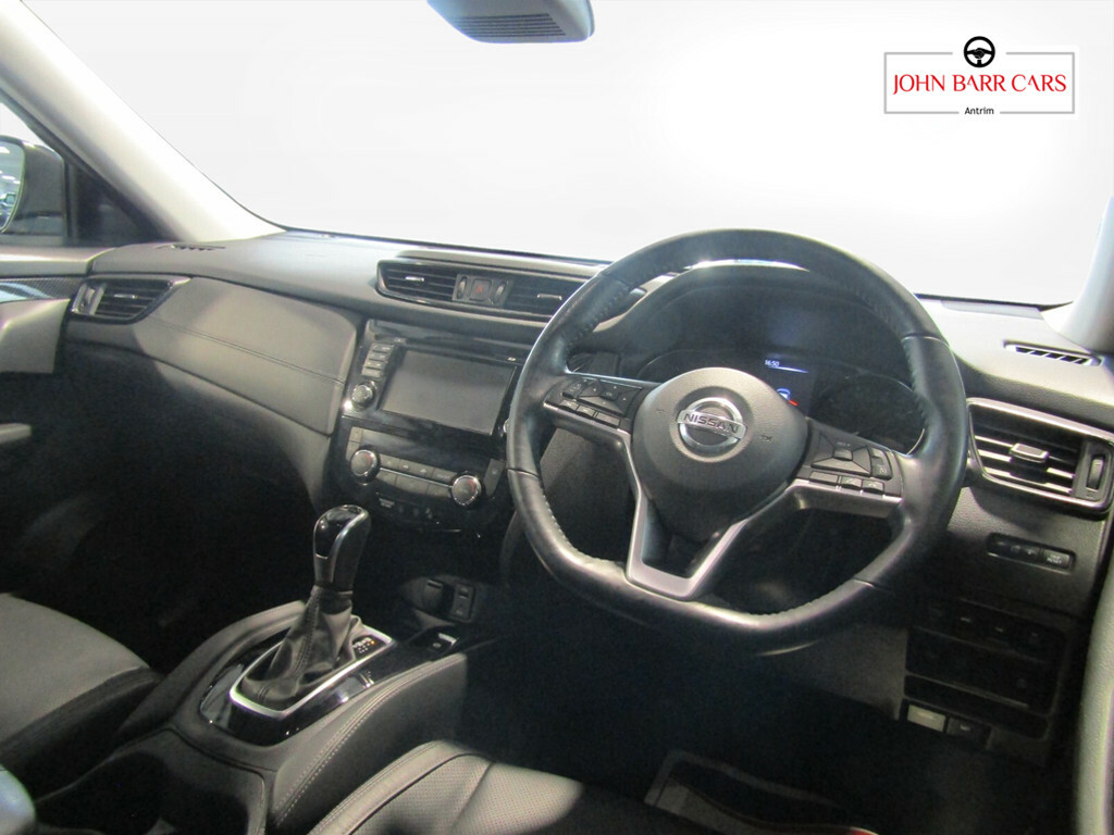 Nissan X-Trail Tekna Silver #25