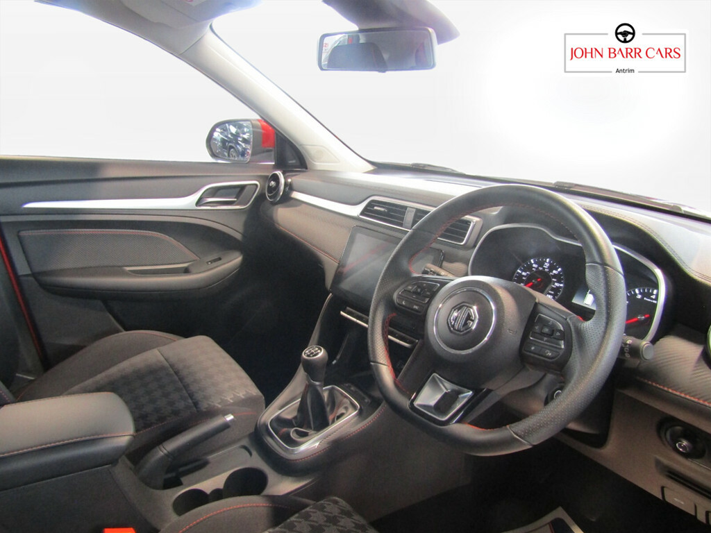 MG ZS 72.6Kwh Trophy Suv 156 Ps Black #9