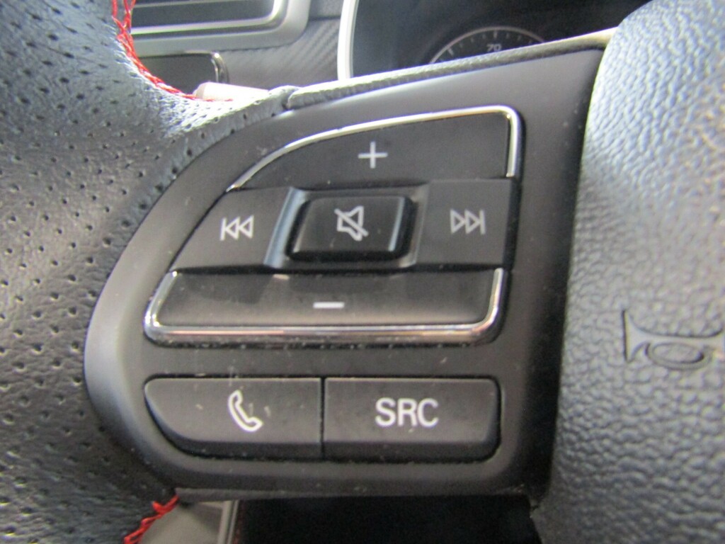 MG ZS 72.6Kwh Trophy Suv 156 Ps Black #14