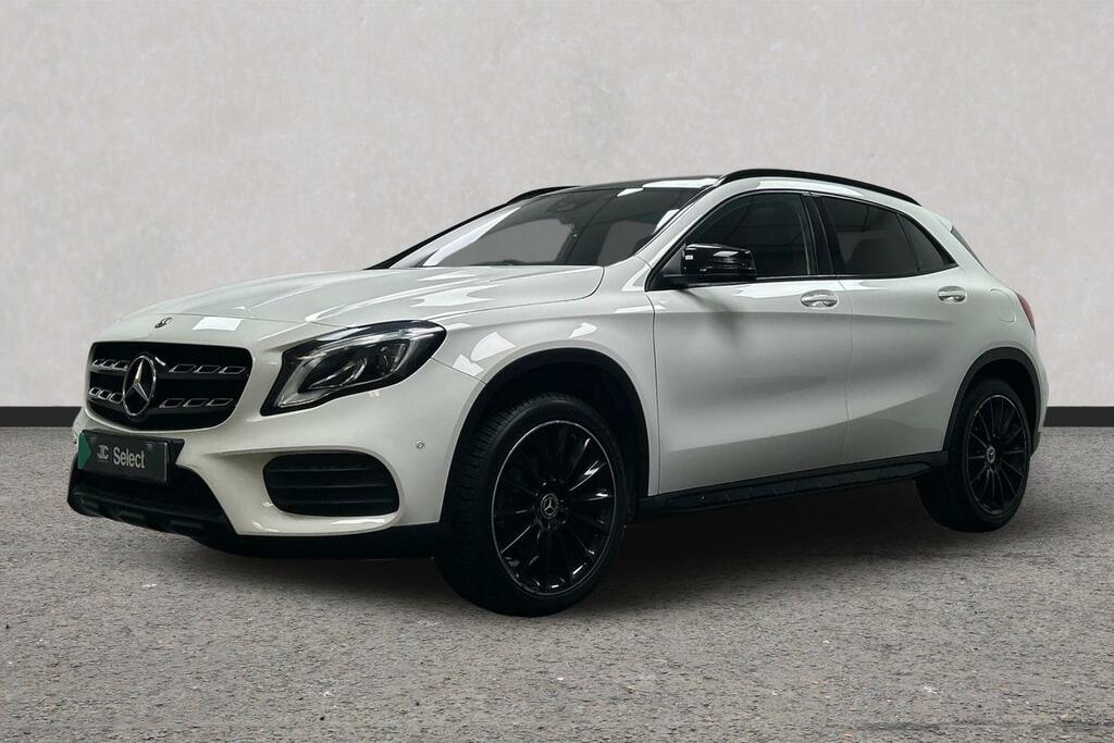 Mercedes-Benz GLA Class 2.0 Gla250 Amg Line Premium Plus 7G-dct 4Matic E White #3