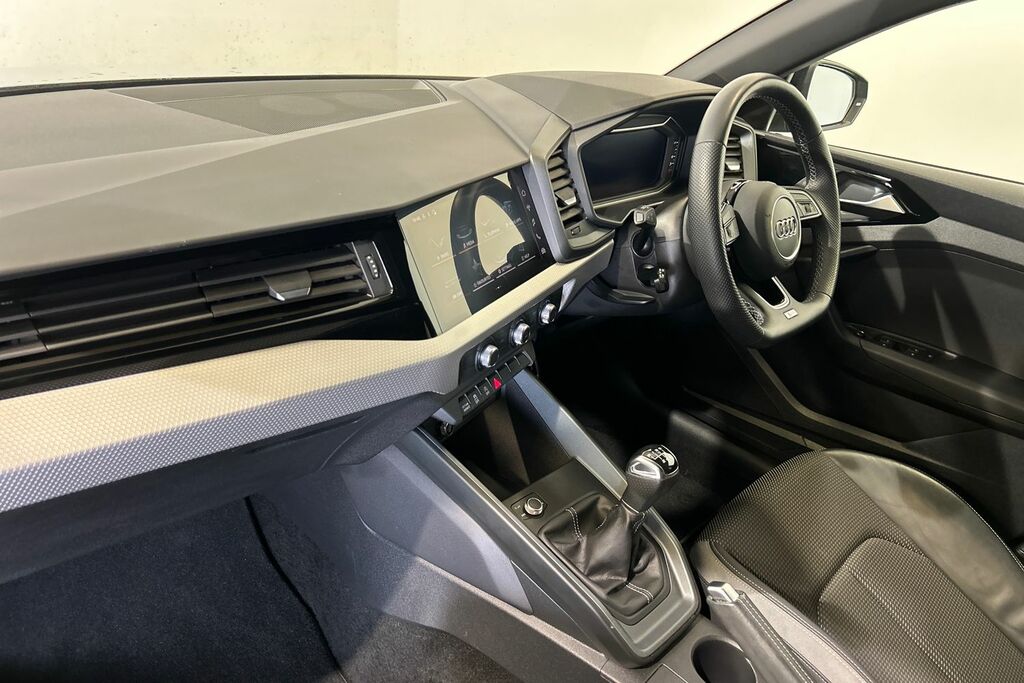 Audi A1 Black Edition 30 Tfsi 110 Ps 6-Speed SY72YWZ Grey #2