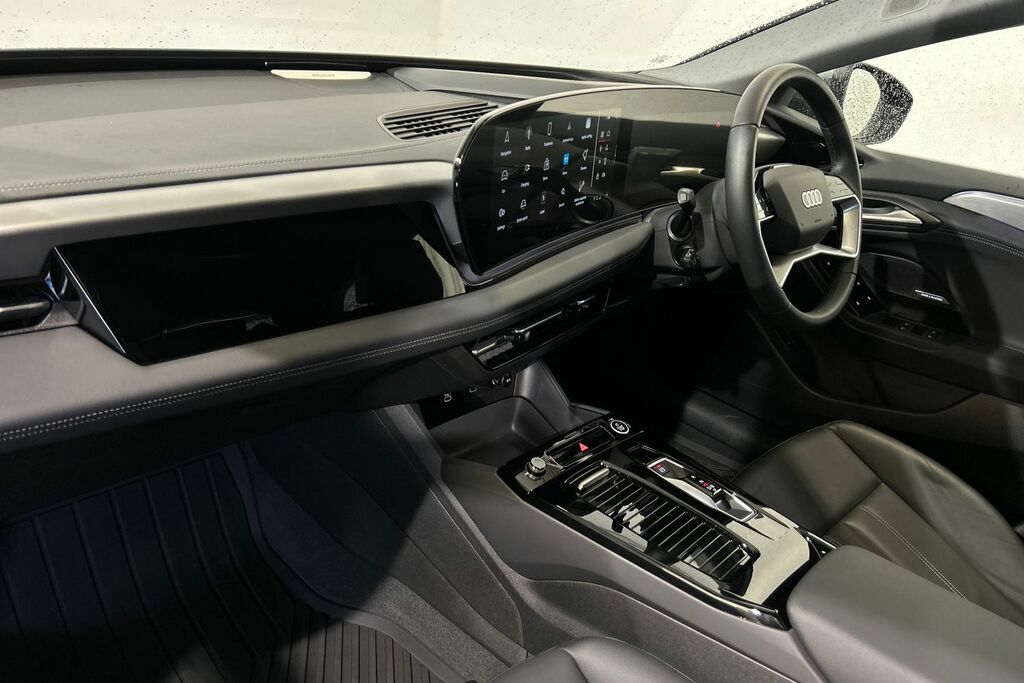 Audi A6 Avant 100Kwh Launch Edition Black #3