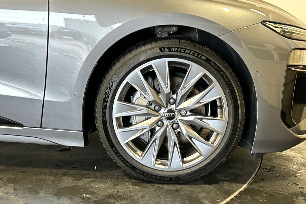 Audi A6 Avant 100Kwh Launch Edition Black #8