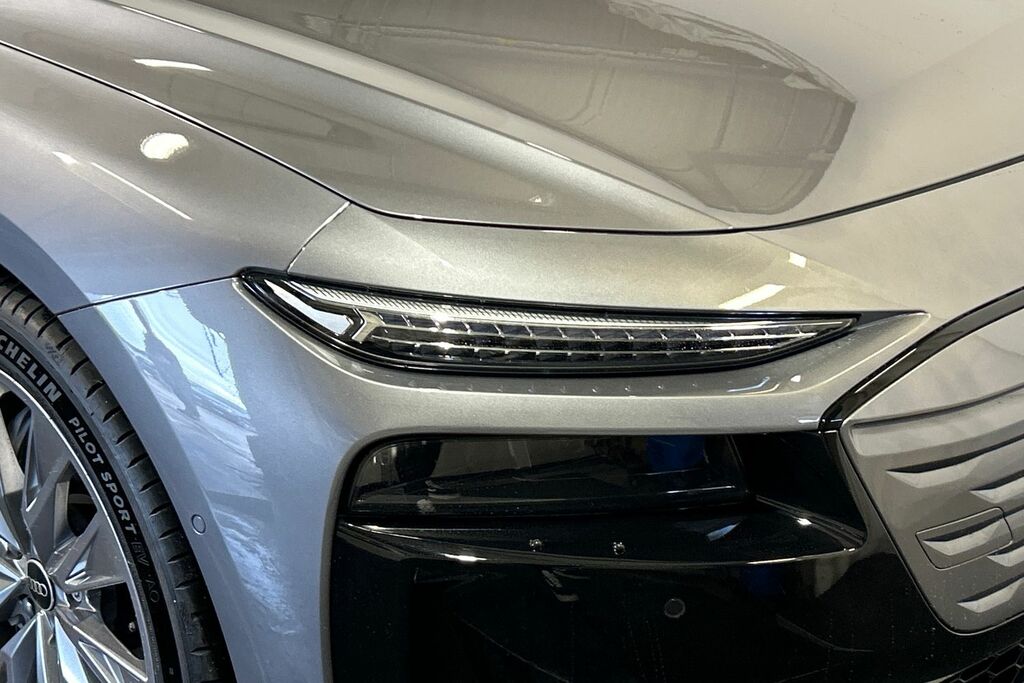 Audi A6 Avant 100Kwh Launch Edition Black #21