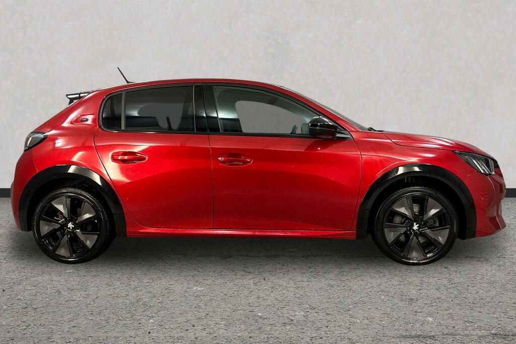 Peugeot e-208 100Kw Gt 50Kwh Red #4