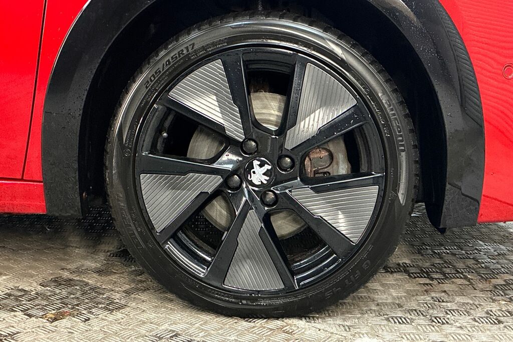Peugeot e-208 100Kw Gt 50Kwh Red #5
