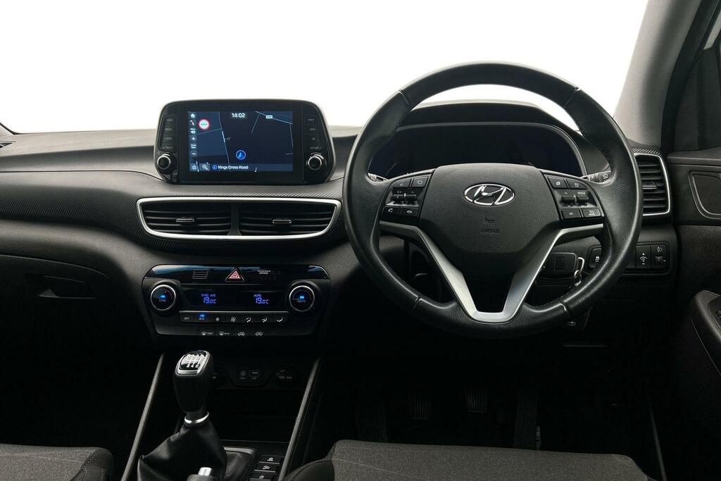 Hyundai Tucson 1.6 Gdi Se Nav Euro 6 Ss White #5