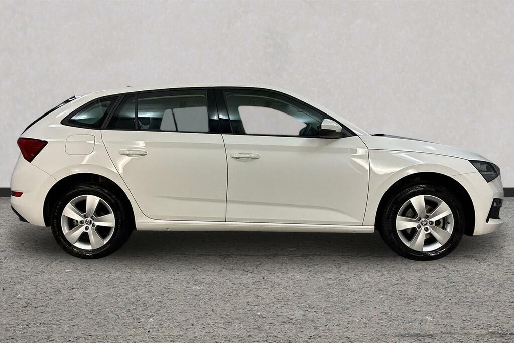 Skoda Scala 1.0 Tsi 110 Se White #4