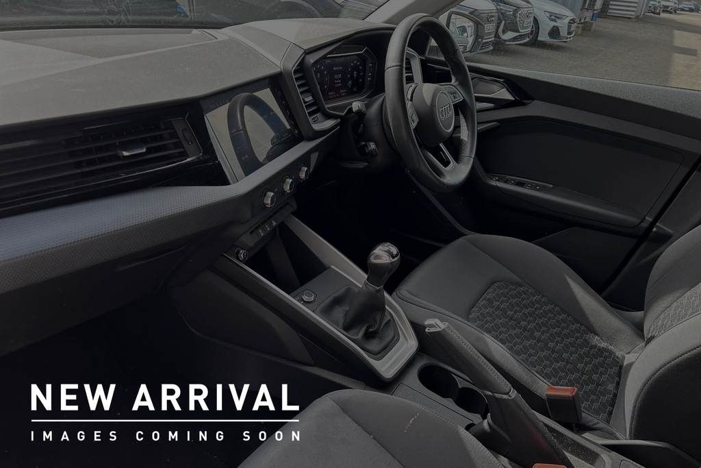 Audi A1 Sport 25 Tfsi 95 Ps 5-Speed SP73URG White #2