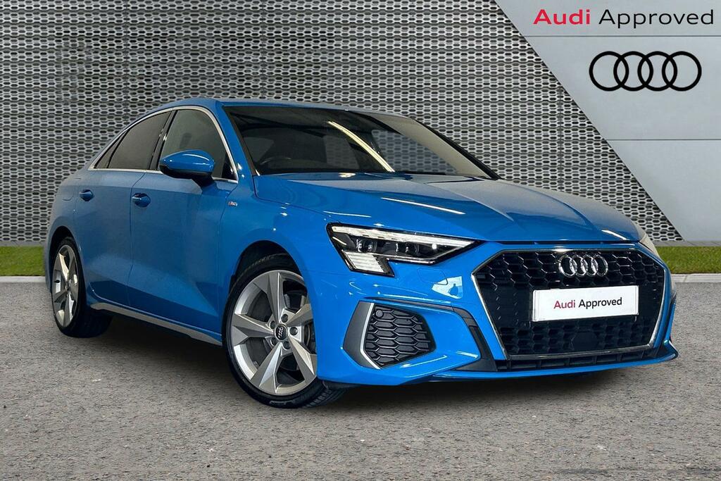 Audi A3 A3 E-tron Sportback 40 S-a Red #1
