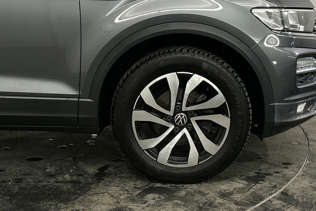 Volkswagen T-Roc 1.5 Tsi Evo Active Dsg Grey #5