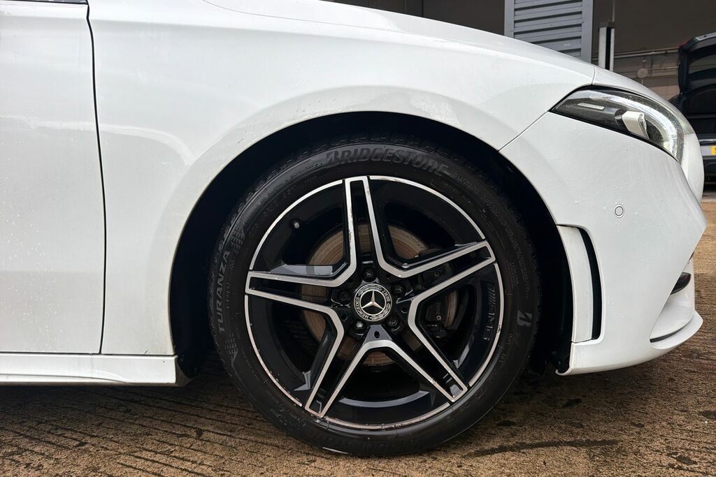 Mercedes-Benz A Class Hatchback Black #5