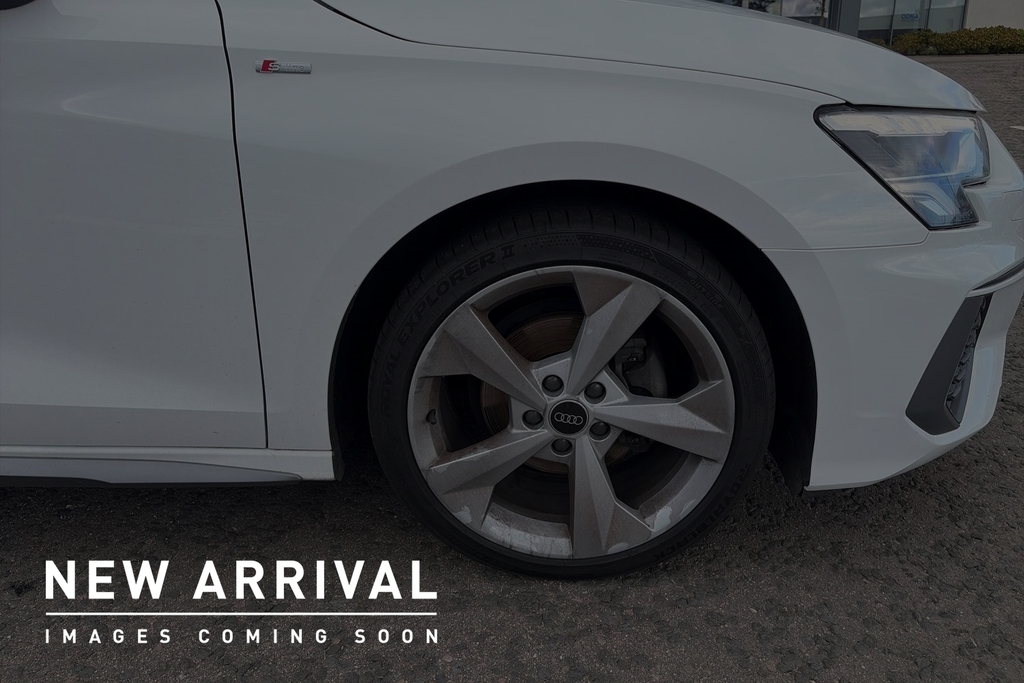 Audi A3 Sport Black #3