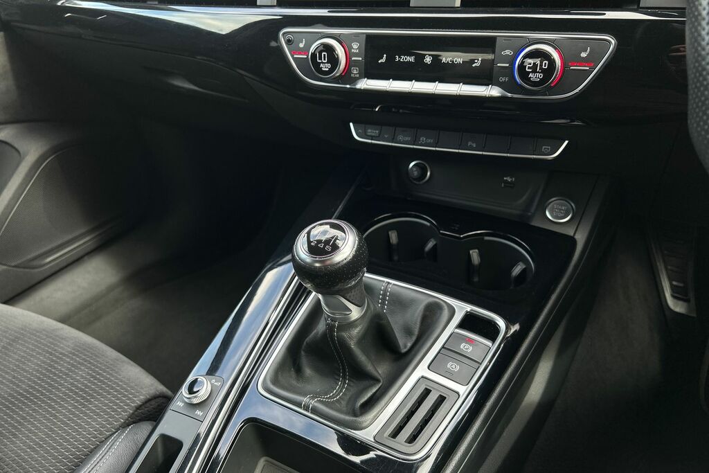 Audi A4 Technik 30 2.0Tdi Mhev S Black #25