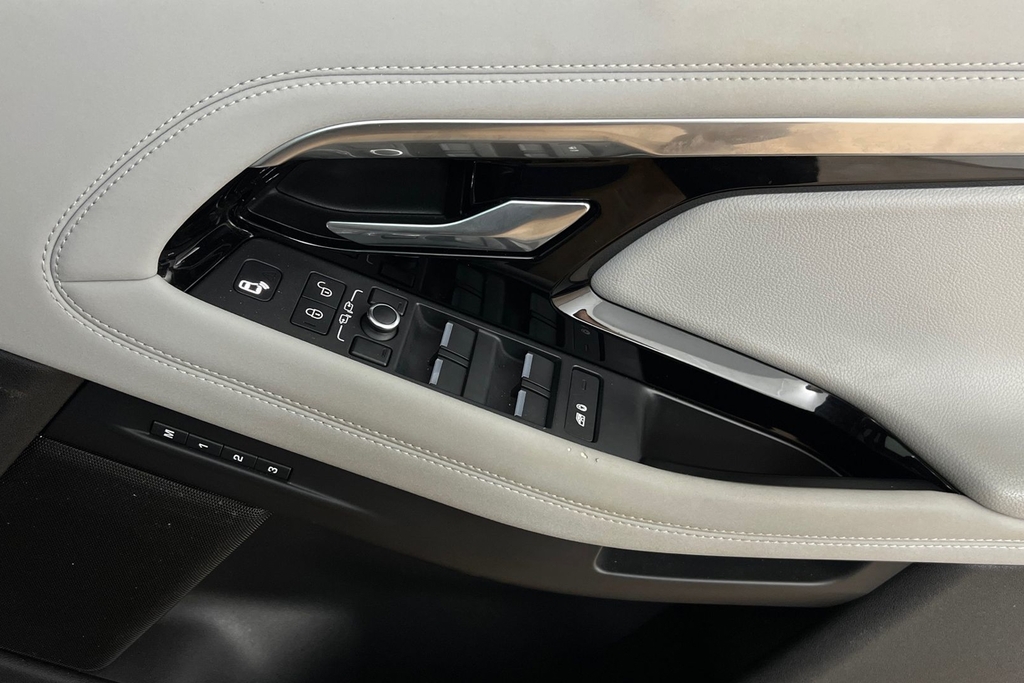 Land Rover Range Rover Evoque Se Tech White #49