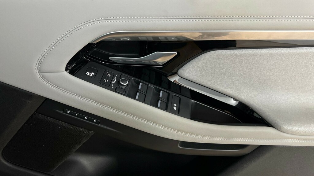 Land Rover Range Rover Evoque Se Tech White #50