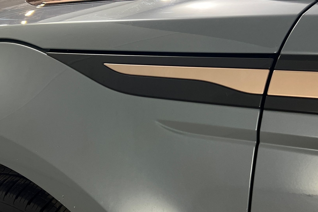 Land Rover Range Rover Evoque Se Tech White #53