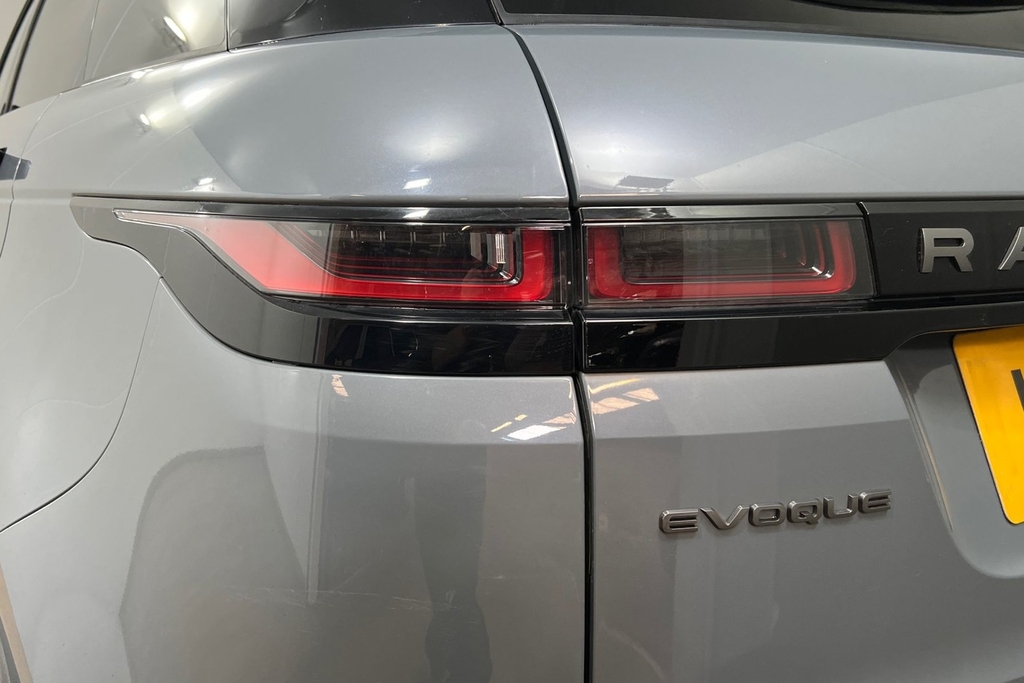 Land Rover Range Rover Evoque Se Tech White #37
