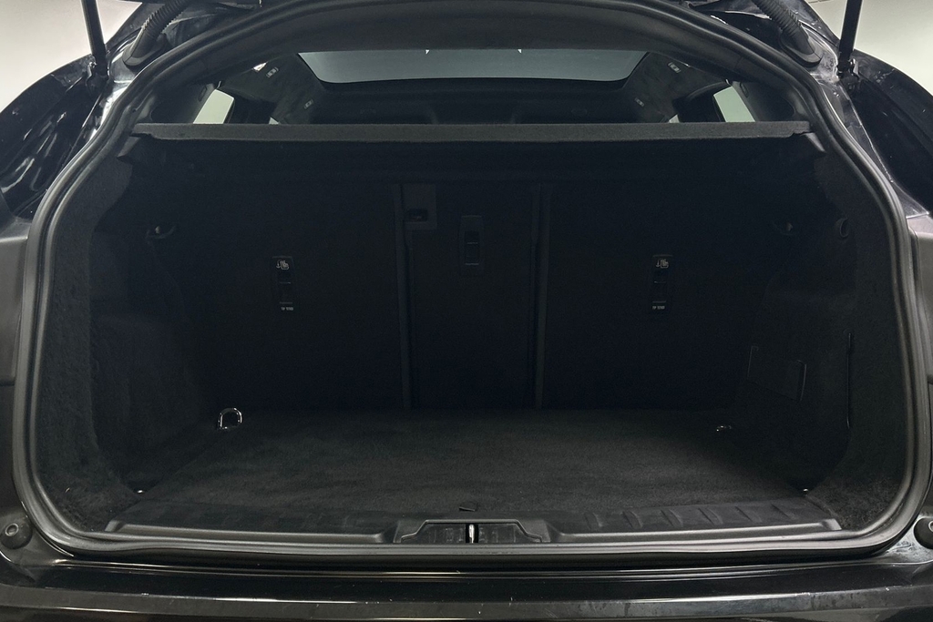 Jaguar E-Pace 1.5 P300e R-dynamic Se Black Grey #10