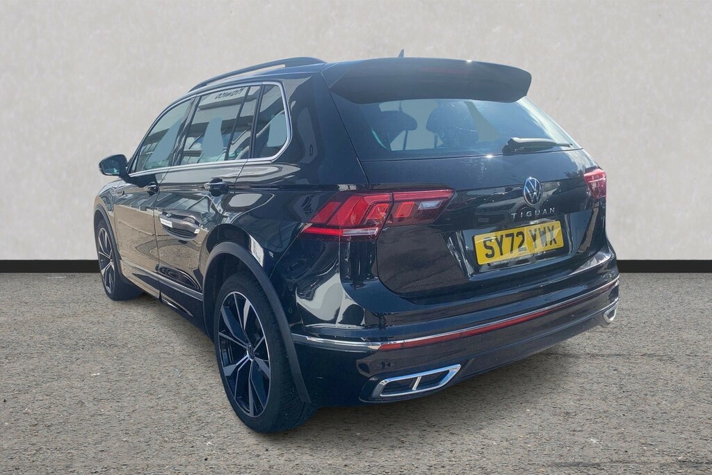 Volkswagen Tiguan 1.5 Tsi 150 R-line Dsg Black #3