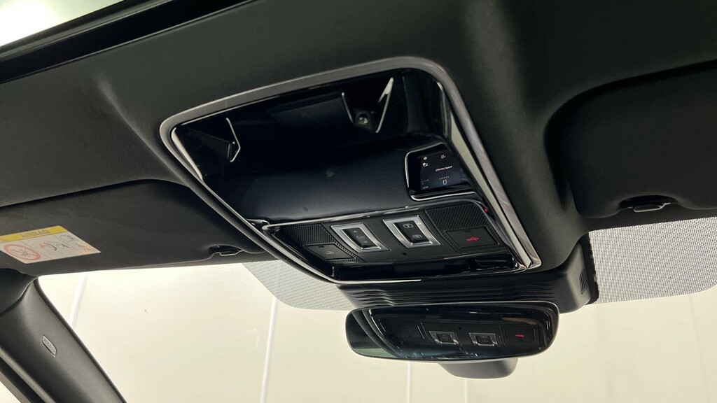 Land Rover Range Rover Velar 2.0 D200 S  #23