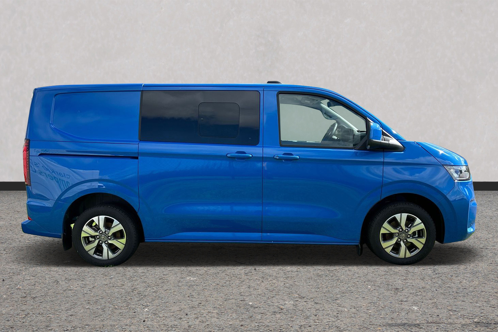 Volkswagen E-Transporter 160Kw 65Kwh Commerce Pro Kombi Van 5 Plus Blue #4