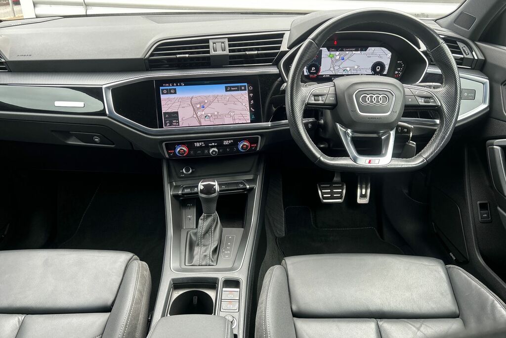 Audi Q3 35 Tfsi Technik Black #10