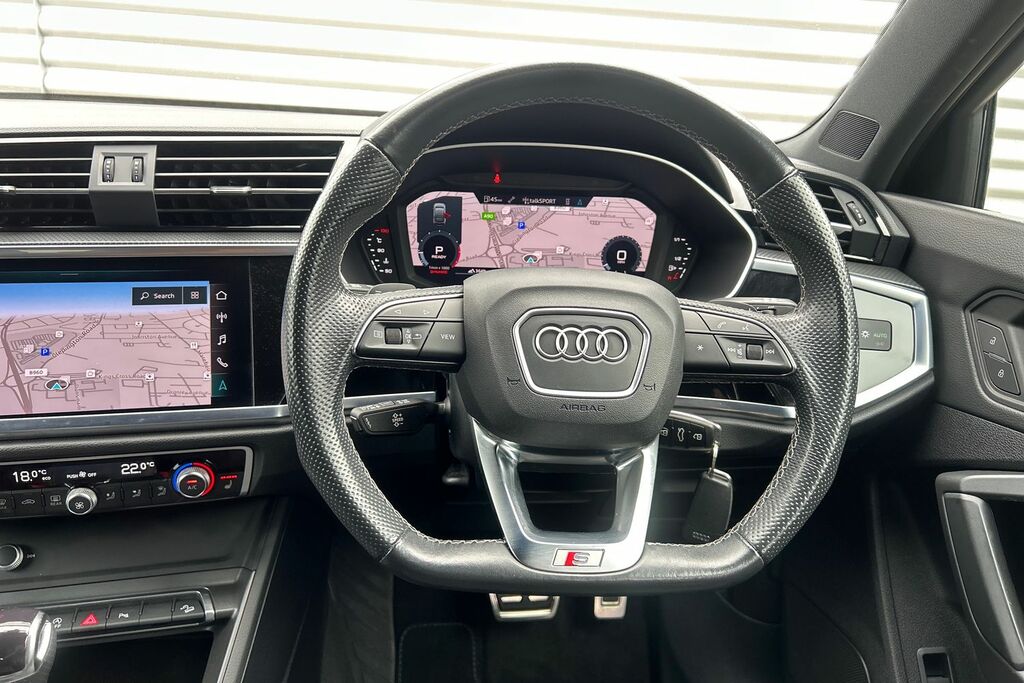 Audi Q3 35 Tfsi Technik Black #13