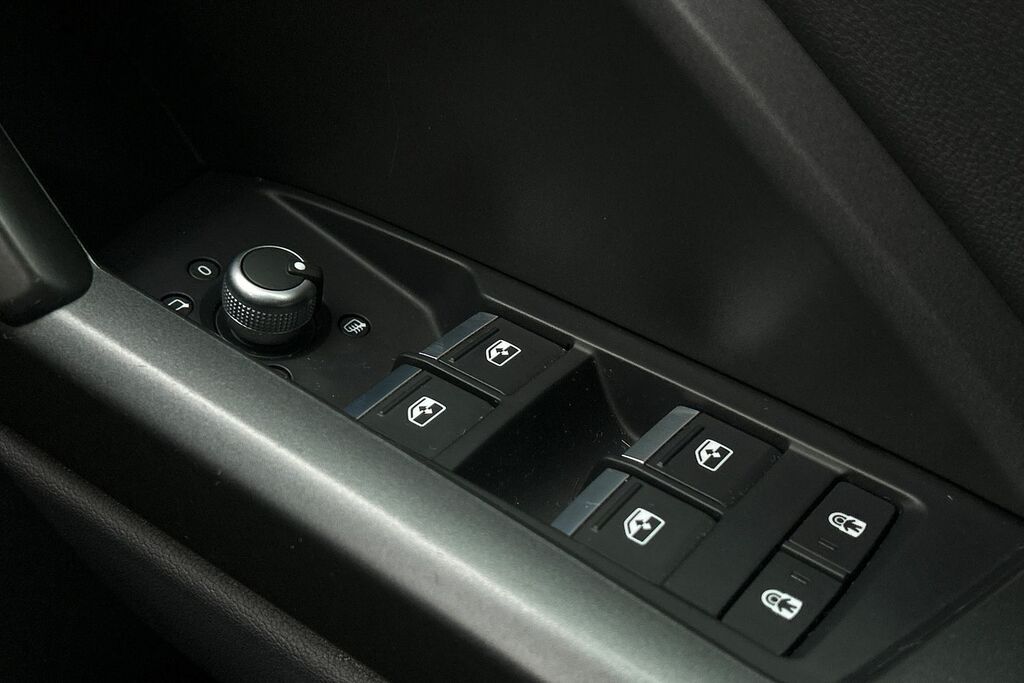 Audi Q3 35 Tfsi Technik Black #26