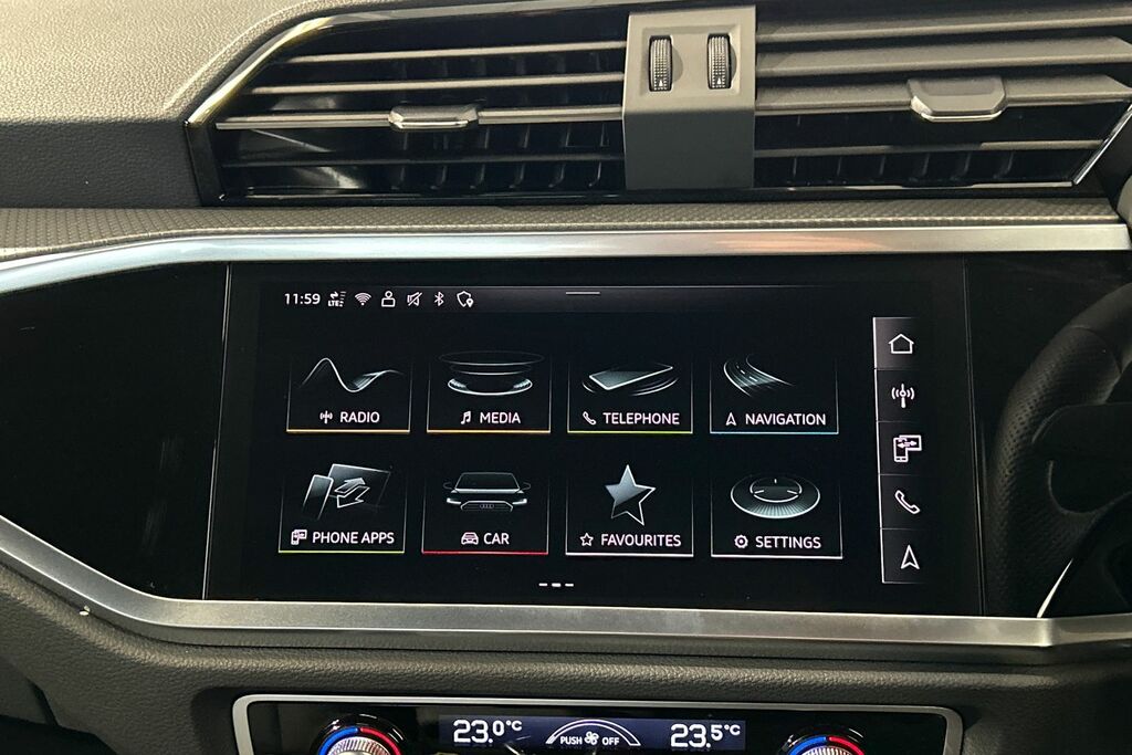 Audi Q3 Black Edition Blue #12