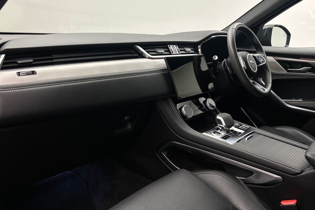 Jaguar F-Pace R-dynamic Se Black Grey #33