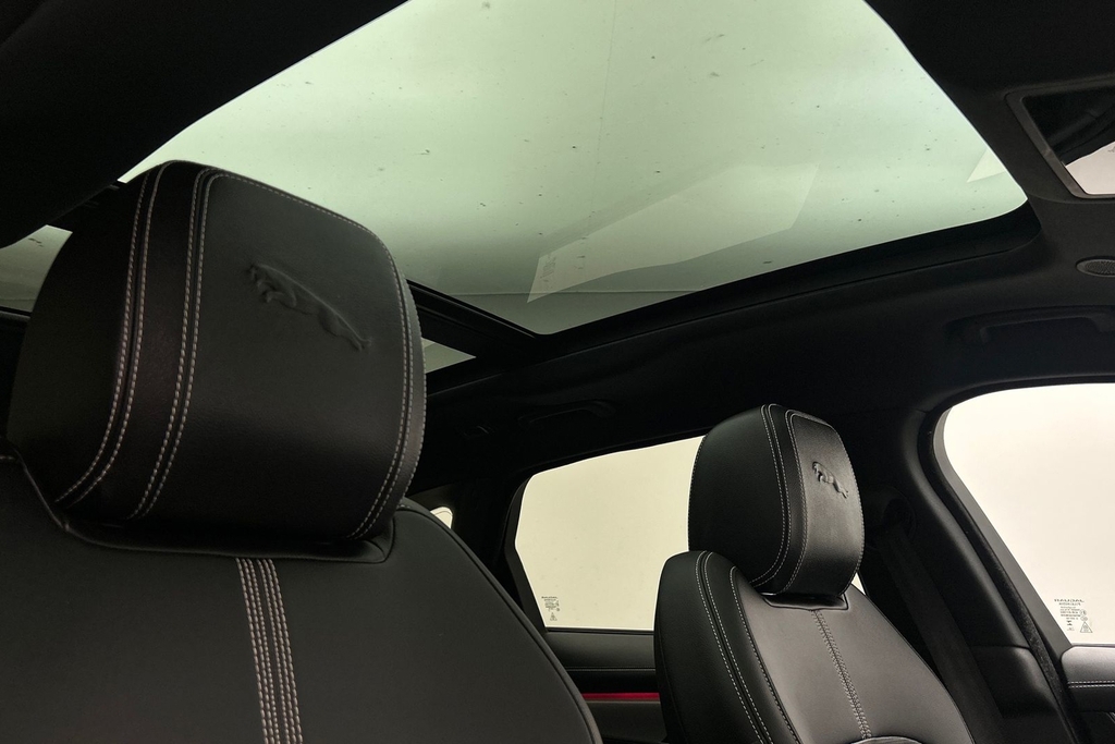 Jaguar F-Pace R-dynamic Se Black Grey #22