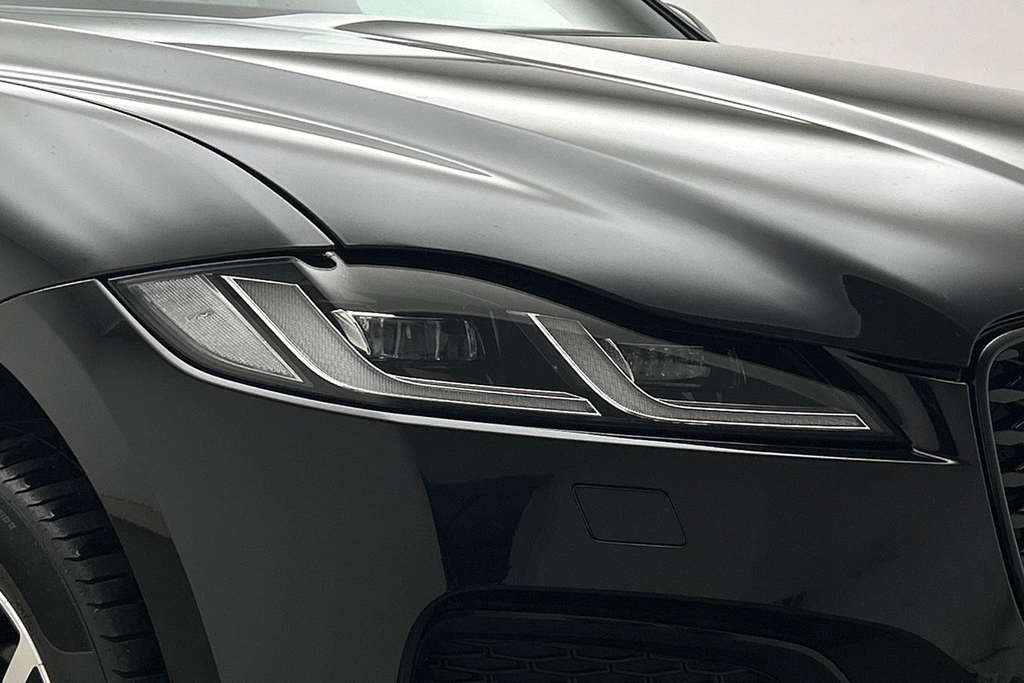 Jaguar F-Pace R-dynamic Se Black Grey #17