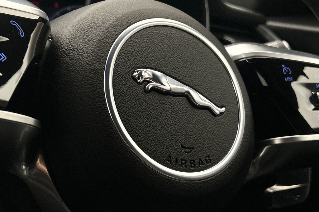 Jaguar F-Pace R-dynamic Se Black Grey #31