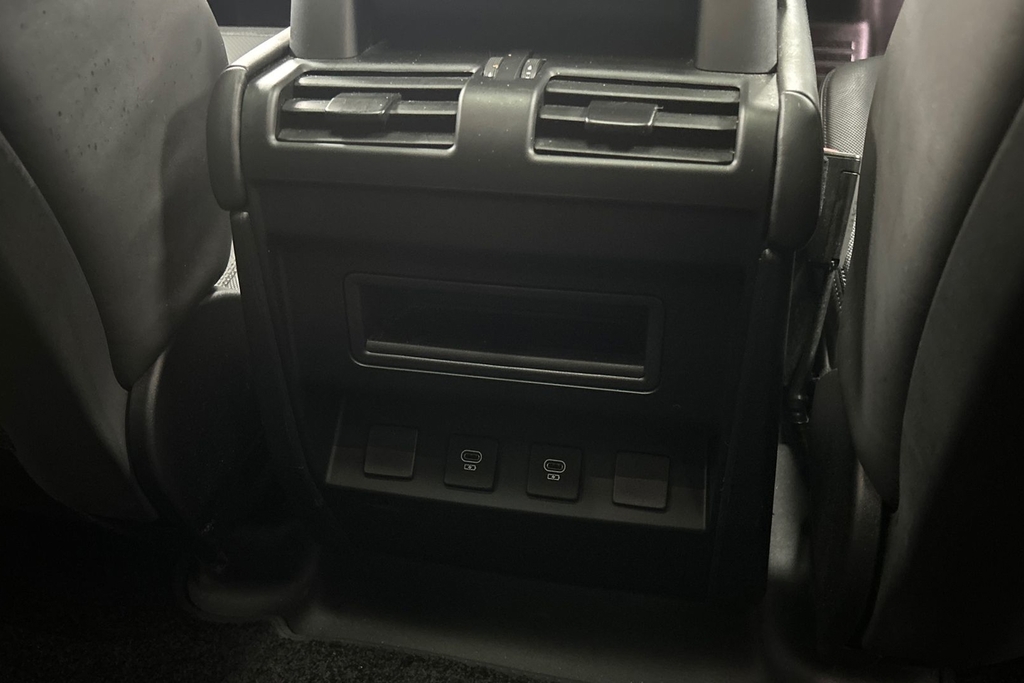 Land Rover Defender 110 Suv Grey #18