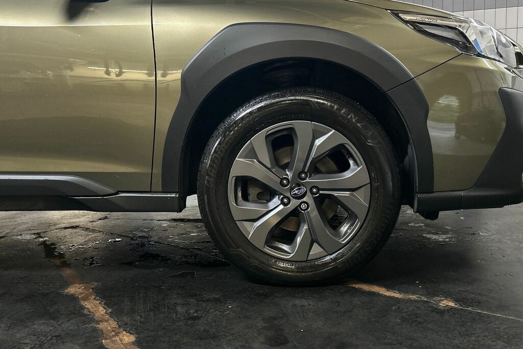 Subaru Outback Black #15