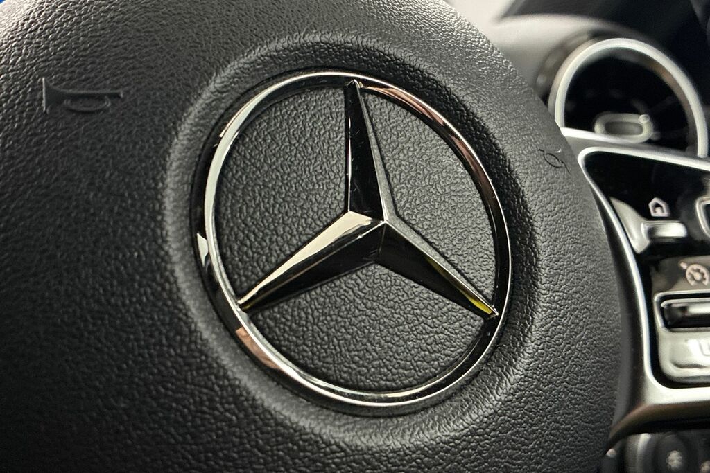 Mercedes-Benz A Class Hatchback Black #25