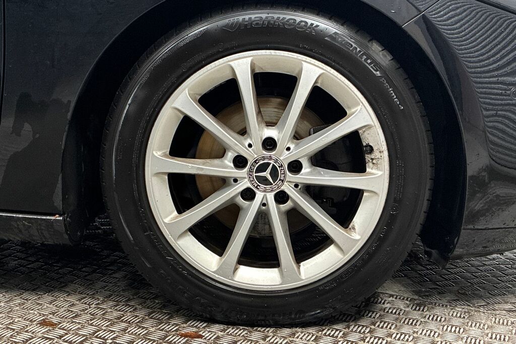Mercedes-Benz A Class Hatchback Black #5