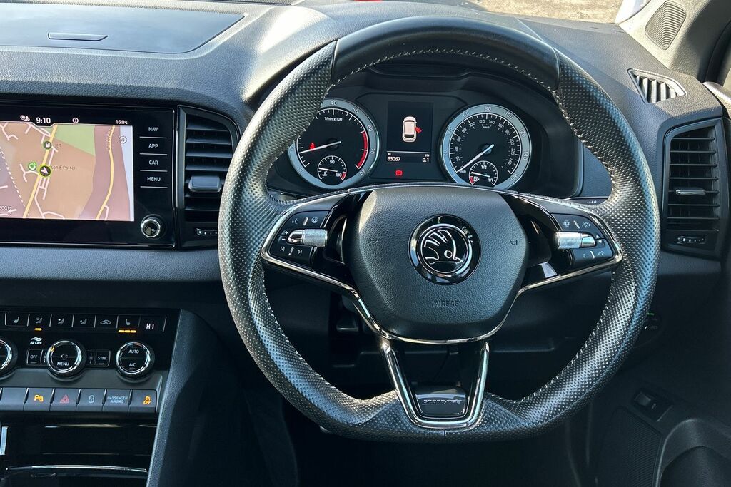 Skoda Karoq Se L White #13