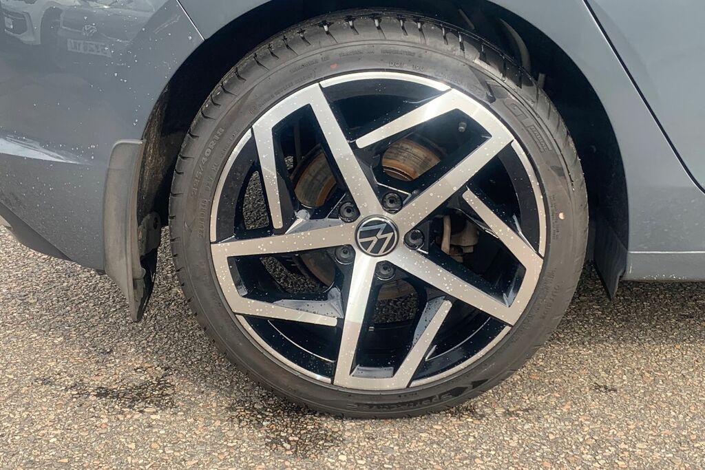 Volkswagen Golf Style Black #5